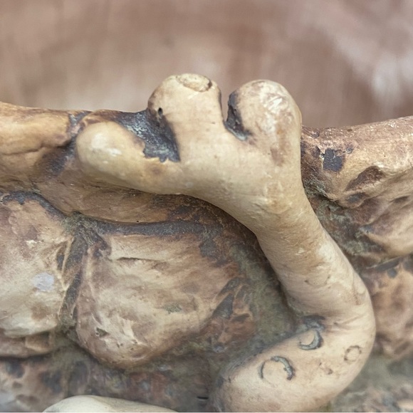 Set of 2, EUC/GUC Vintage 1984, Pompadour Frog & Tree Stump Small Planters - Picture 10 of 15